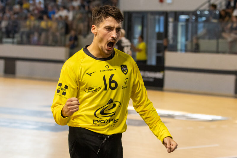 Le groupe v Besançon