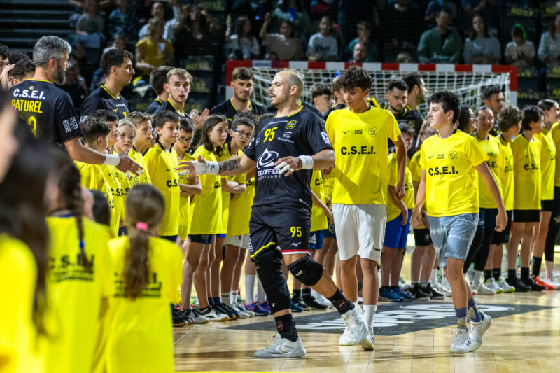 Match de gala pour la der au Phare